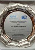 OPS brinda reconocimiento a autoridades y exdocentes e investigadores de la UNAH